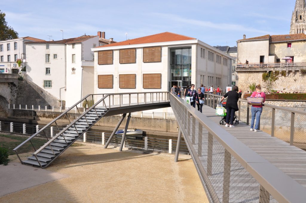 R&eacute;habilitation du march&eacute; couvert - Quartier des Halles -&nbsp;s'inscrivant&nbsp;dans un projet de r&eacute;novation globale du quartier [......]