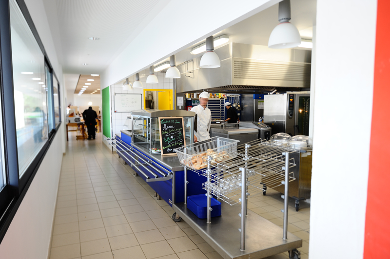 Restructuration et extension du restaurant scolaire et de l'&eacute;cole &eacute;l&eacute;mentaire&nbsp;:&nbsp;

restructuration des locaux de restauration [......]