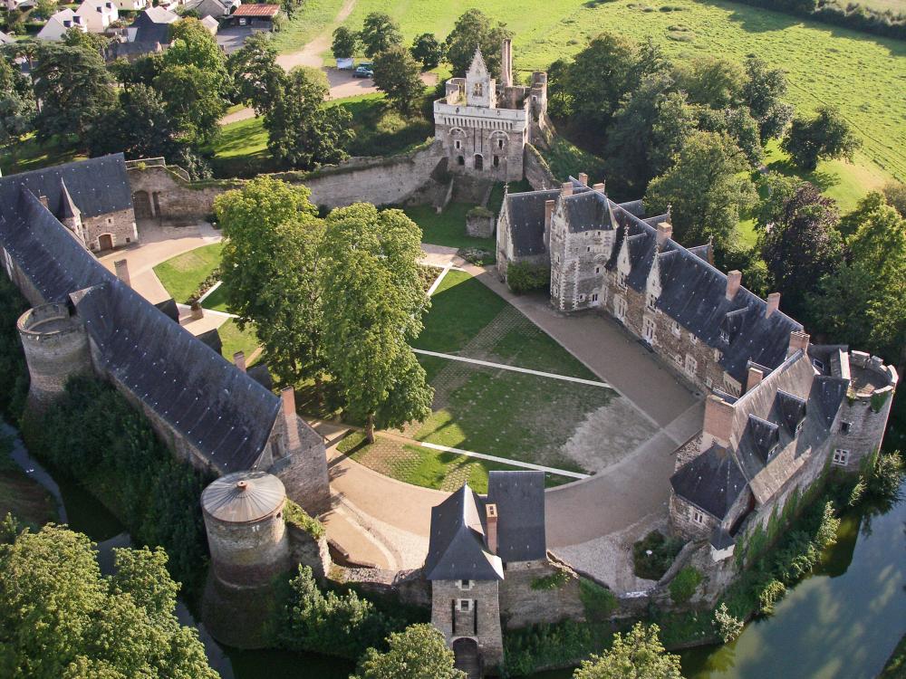 Mise en conformit&eacute; du ch&acirc;teau du plessis Mac&eacute; (49)

&nbsp;

Ma&icirc;tre d'ouvrage&nbsp;: &nbsp;D&eacute;partement du Maine [......]